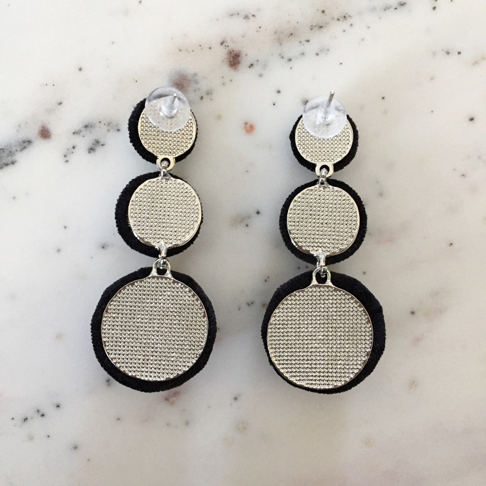 "Lizzie" Earrings || Black Velvet Bon Bon - Picture 3 of 9